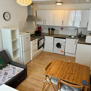 https://edinburgh-central-apartment.edinburghhotelsuk.org